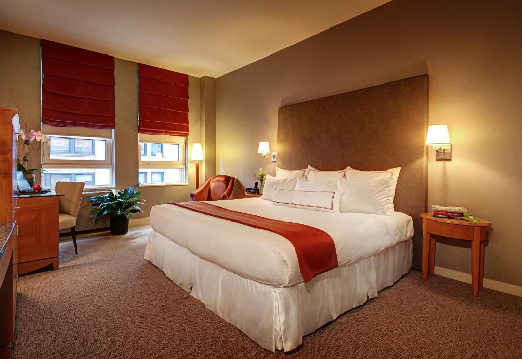 Classic King Room,572723562:JPEG