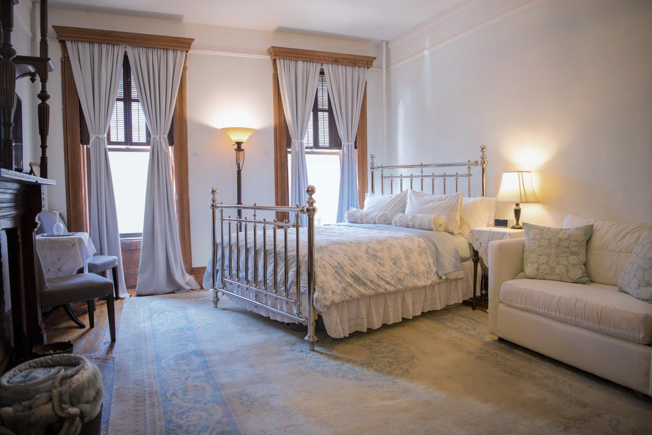 Poitier Large Double Room