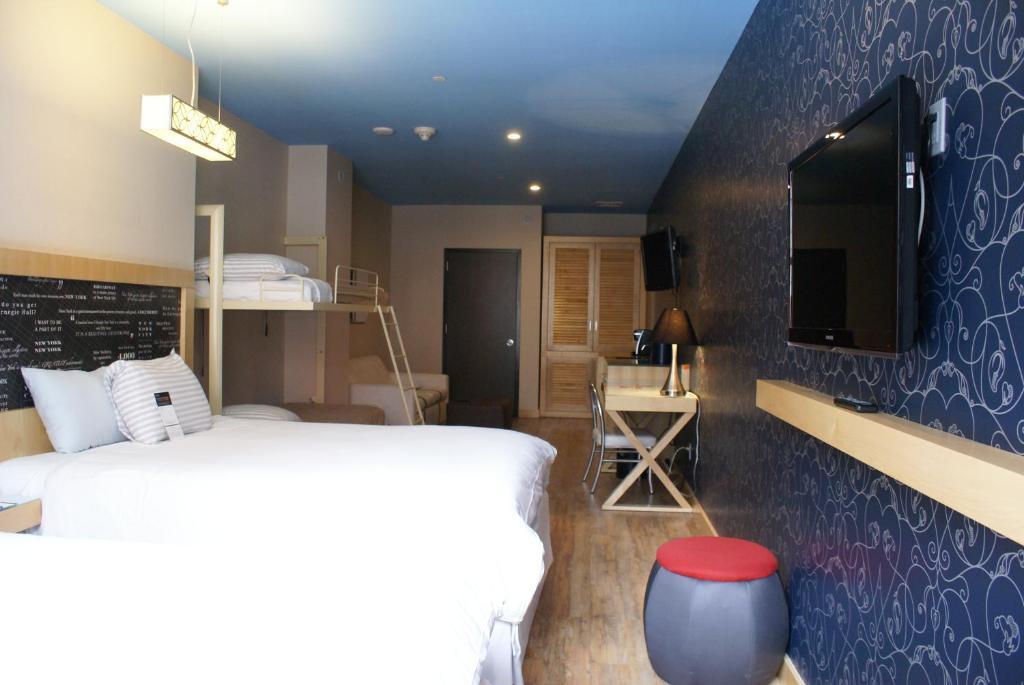 Premium Family Room