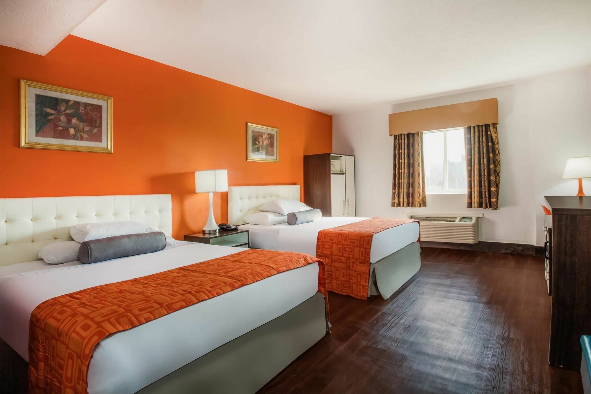Queen Room with Two Queen Beds- Non-Smoking