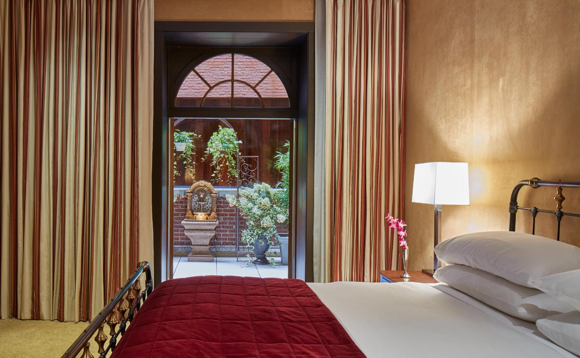 Junior King Suite Terrace