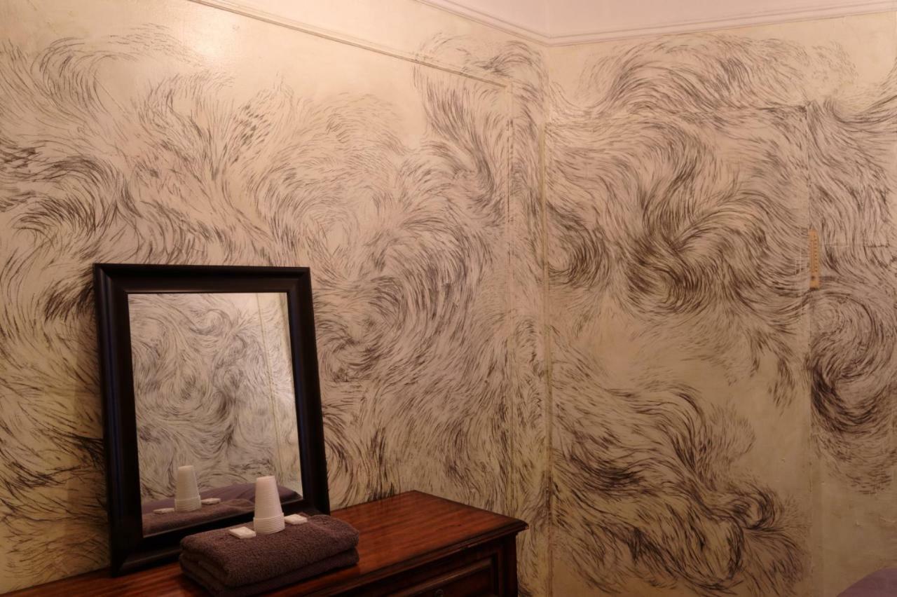 Double Room with Shared Bathroom,834167579:JPEG