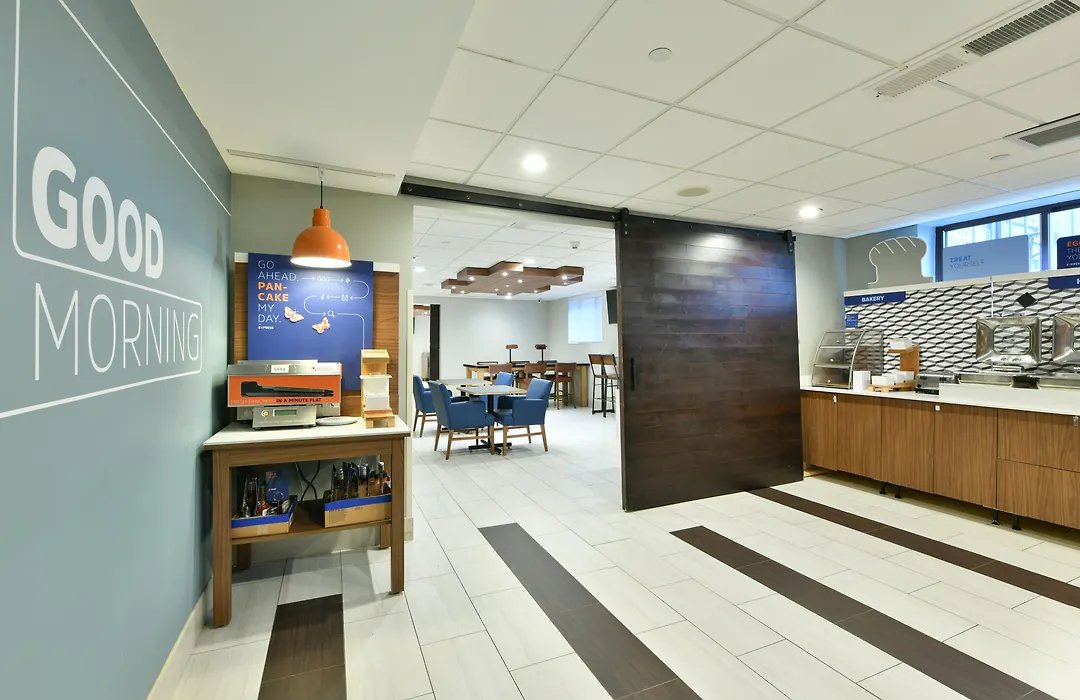 Country Inn & Suites By Radisson, Staten Island-1