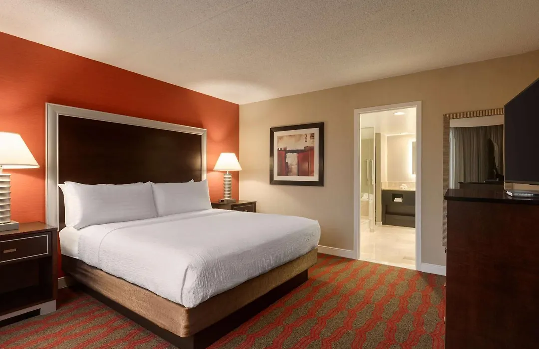 Doubletree By Hilton New York-Laguardia-1