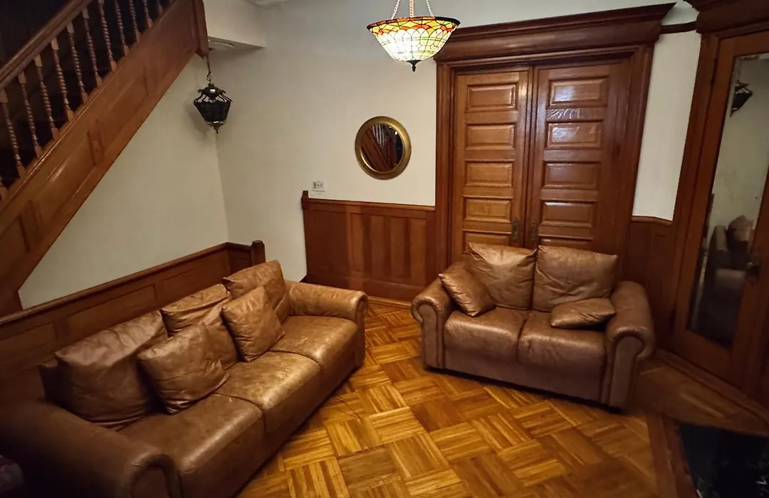 Plg House-1