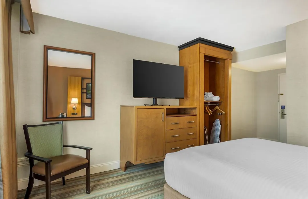 Best Western Queens Gold Coast-1