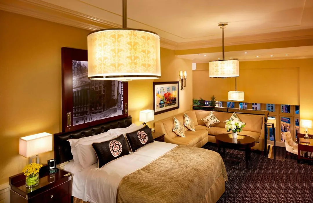 The Algonquin Hotel Times Square, Autograph Collection-1