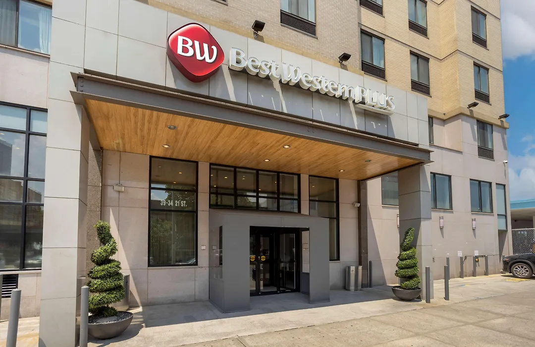 Best Western Plus Plaza Hotel-1