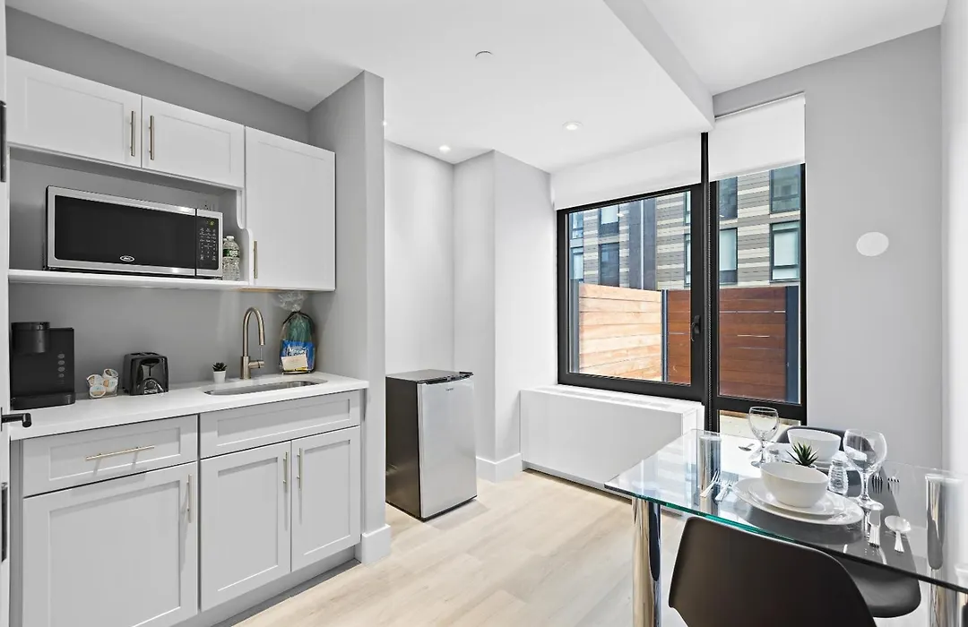 Global Luxury Suites At The Arches-1