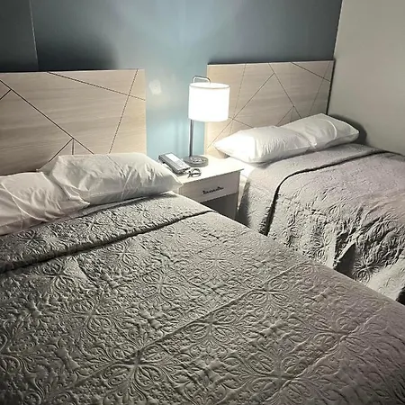 Deluxe Inn & Suites - Long Island City Nyc-2