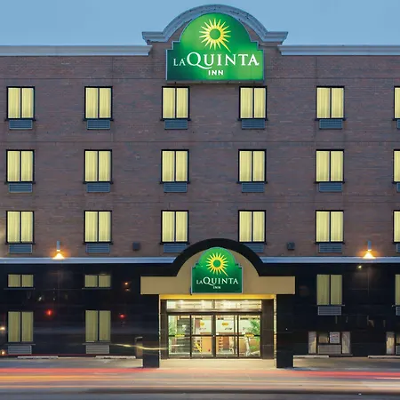 La Quinta Inn By Wyndham Queens-3
