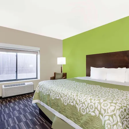 Days Inn & Suites By Wyndham Jamaica Jfk Airport-2