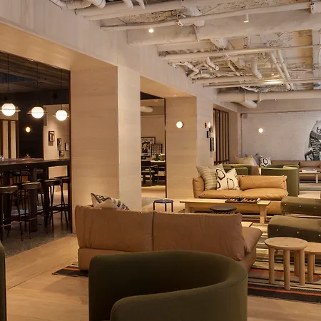 Moxy Nyc Times Square-3