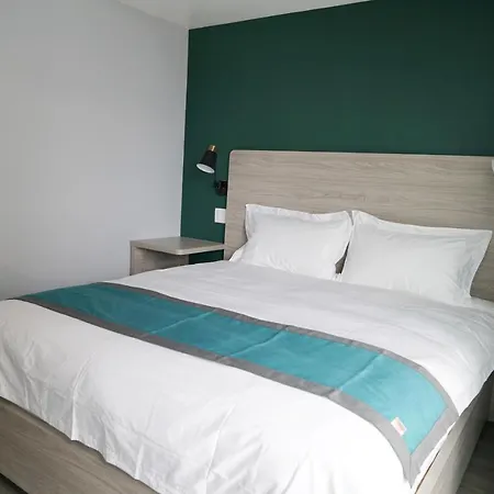 Starlight Hotel Near Lga Airport-2