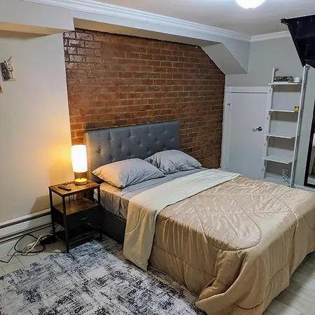 Lovely Room At 3 Bedroom Apt At The Heart Of East Village-3