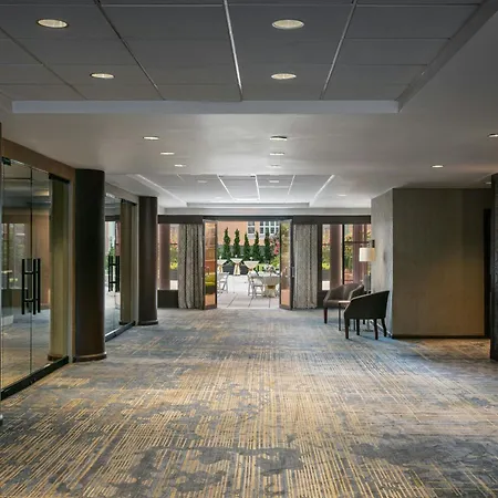 Sheraton Laguardia East Hotel-3