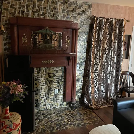 Nyc Townhouse Apartment-3