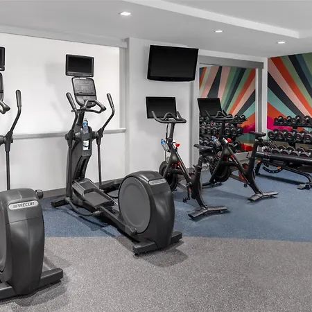 Hilton Garden Inn Queens/JFK-3