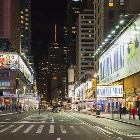 Holiday Inn Express - Times Square By Ihg-3