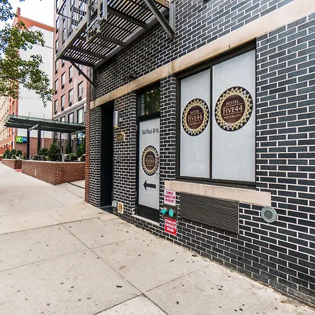 Hotel Five44-3