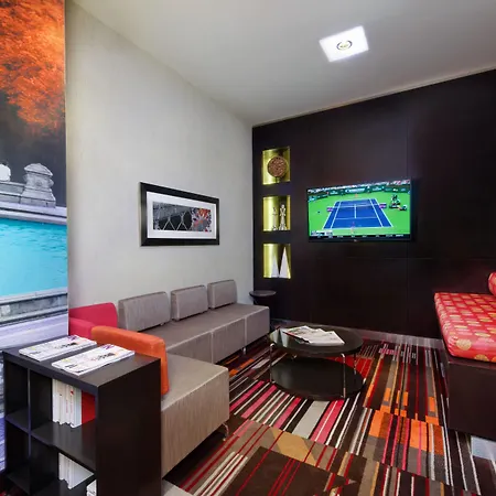 Courtyard By Marriott Times Square West-2