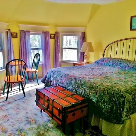 Harbor House Bed And Breakfast-3