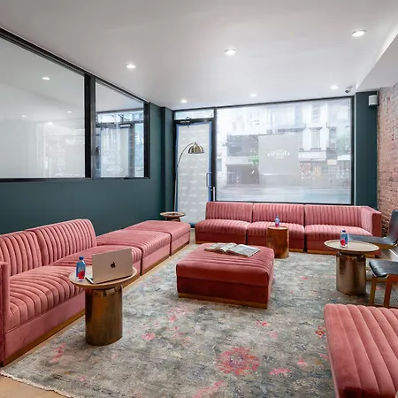 Little Charlie Hotel-2