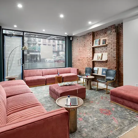 Little Charlie Hotel-2