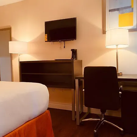 Surface Inn Brooklyn (Adults Only)-3