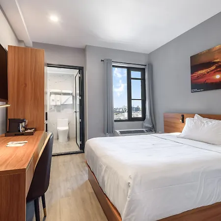 Liberty View Brooklyn Hotel-2