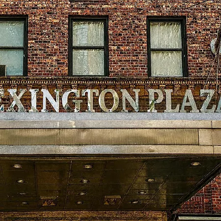 Lexington Plaza Hotel-3