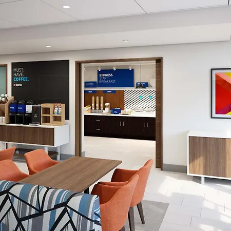 Holiday Inn Express & Suites Bronx - Barnabas Area By Ihg-2