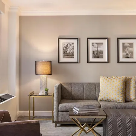 Martinique New York On Broadway, Curio Collection By Hilton-2