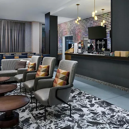 Springhill Suites By Marriott New York Queens-2