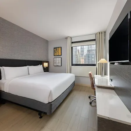 Four Points By Sheraton Manhattan Midtown West-3