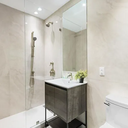 Global Luxury Suites At The Arches-2
