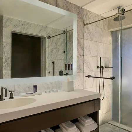 Renaissance New York Midtown Hotel-3