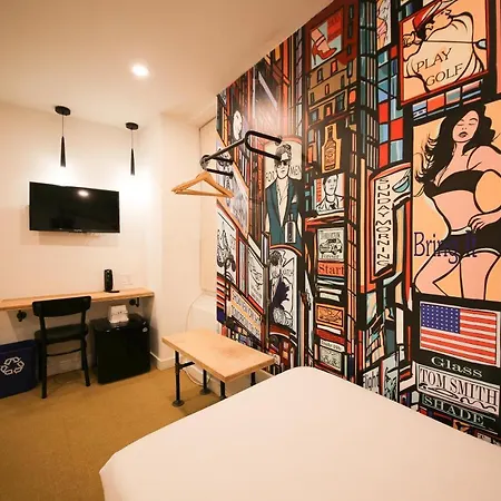 Doxie Hotel-2