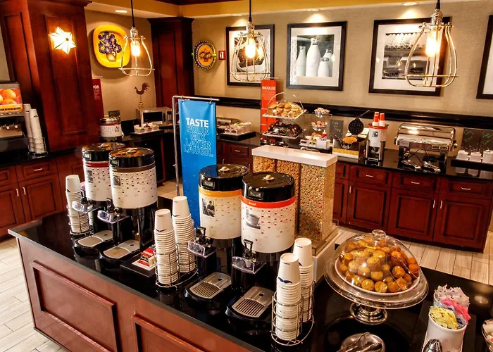 Hampton Inn & Suites Staten Island New York