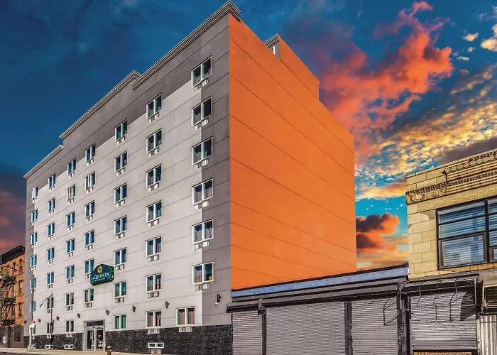 La Quinta By Wyndham Brooklyn Central New York