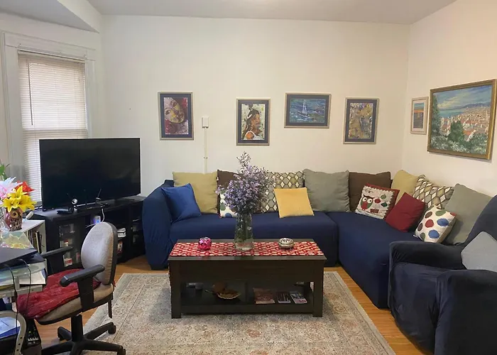 Classical American House 3 New York