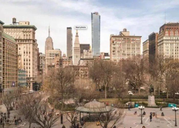 Lovely Room At 3 Bedroom Apt At The Heart Of East Village New York