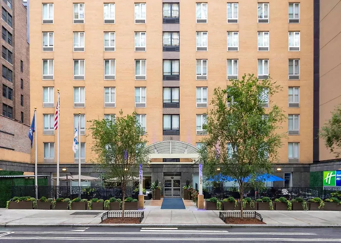 Nyc HotelsHoliday Inn Express Nyc Chelsea - Nomad Area By Ihg