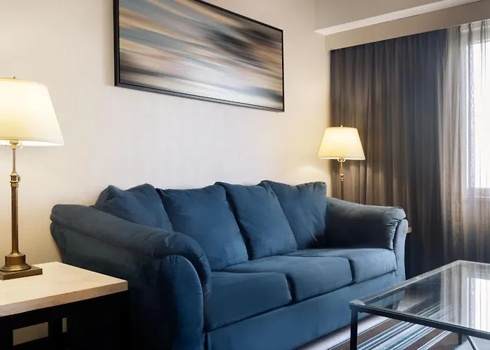 Courtyard By Marriott New York Jfk Airport Hotel