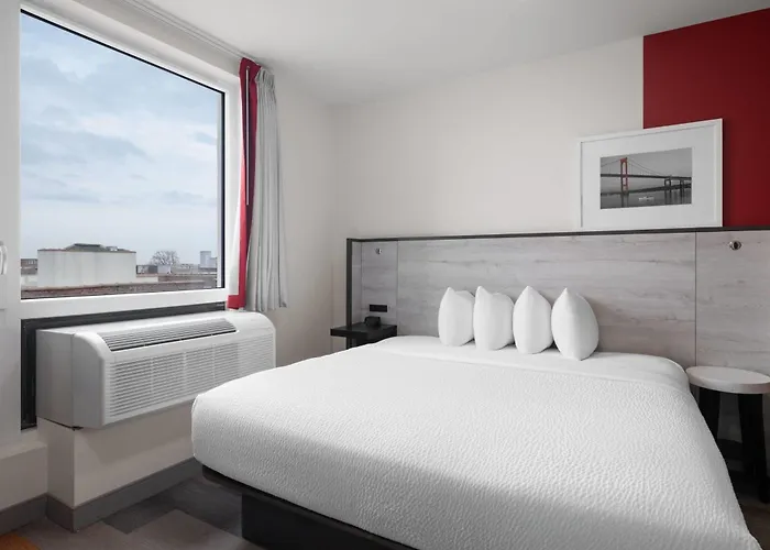 Ramada By Wyndham Brooklyn Near Flatbush Hotel New York