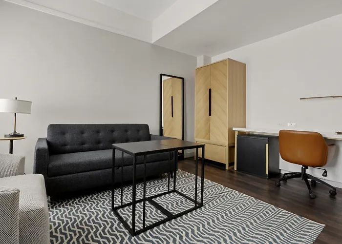 Nyc HotelsNewly Renovated Rooms At Club Quarters Times Square,