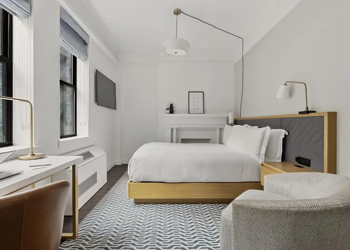 Nyc HotelsNewly Renovated Rooms At Club Quarters Times Square,