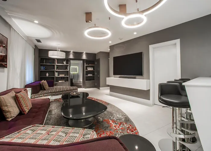 Dream Midtown, By Hyatt