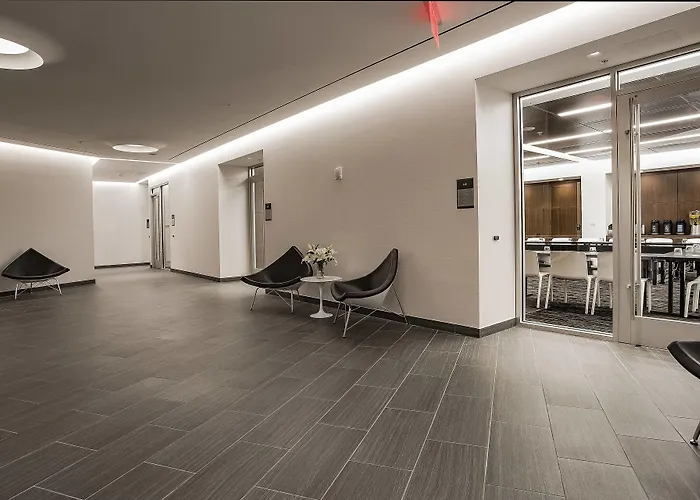 Courtyard By Marriott Long Island City/New York Manhattan View