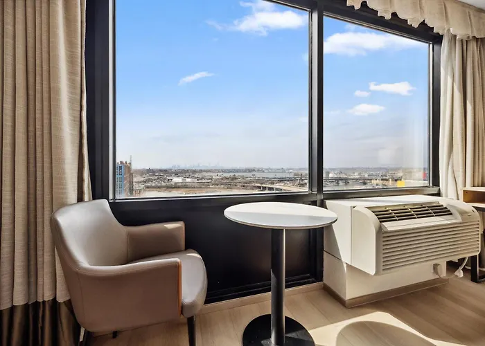 Ramada By Wyndham Flushing Queens New York